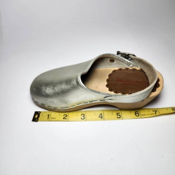 Hanna Andersson hand crafted clogs little Kids Size 10 - Picture 9 of 9